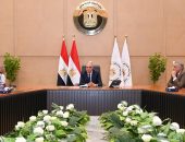 بيان صادر عن وزارة الموارد المائية والري:  السادة القيادات والعاملين بوزارة الموارد المائية والرى يتقدمون بالتهنئة للأستاذ الدكتور/ هانى سويلم على تجديد الثقة فى سيادته وزيراً للموارد المائية والرى