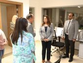 وزيرة التنمية المحلية تقوم بجولة للتعرف على الموظفين والعاملين بالإدارات المختلفة وتعقد سلسلة من الاجتماعات مع قيادات الوزارة