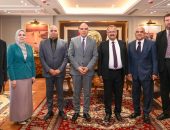 التقى السيد الأستاذ الدكتور/ هانى سويلم وزير الموارد المائية والرى بالعديد من السادة العاملين بجهات الوزارة المختلفة الذين حرصوا على تهنئة السيد الأستاذ الدكتور/ الوزير بتجديد ثقة القيادة السياسية فى سيادته