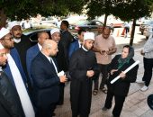 عقب أدائه صلاة الجمعة وزير الأوقاف يتفقد مستشفى الدعاة بمصر الجديدة ويطمئن على الخدمات الصحية والطبية المقدمة للأئمة والعاملين بالأوقاف