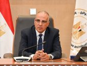 السادة القيادات والعاملين بوزارة الموارد المائية والرى يتقدمون بالتهنئة للأستاذ الدكتور/ هانى سويلم على تجديد الثقة فى سيادته وزيراً للموارد المائية والرى