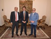 وزير الثقافة يستقبل رئيس جامعة حلوان والمدير التنفيذي لمجمع الفنون والثقافة بالجامعة لبحث سبل التعاون المشترك