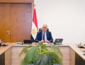 الدكتور سويلم يتابع الموقف المائى خلال فترة أقصى الإحتياجات  المائية