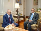 وزير الخارجية والهجرة يستقبل وزير الموارد المائية والرى