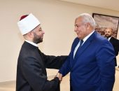 وزير الأوقاف ومحافظ الوادي الجديد يناقشان خطة الدعوة والمساجد وشئون القرآن الكريم بالمحافظة