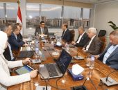 وزير الإسكان يتابع سير العمل بمشروع سد ومحطة “جوليوس نيريرى” الكهرومائية على نهر روفيجي بدولة تنزانيا