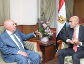 وزير التربية والتعليم يبحث مع نقيب المعلمين سبل وآليات تعزيز التعاون خلال الفترة المقبلة