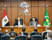 وزير التربية والتعليم ومحافظ المنيا يعقدان لقاءً موسعاً مع قيادات التربية والتعليم بالمحافظة لمناقشة الخطط المستقبلية لتطوير المنظومة التعليمية بالمنيا