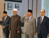 شيخ الأزهر يطالب بموقف إسلامي مشترك وضاغط لوقف إطلاق النار في غزة ويُعرب عن تقديره للجهود الإنسانيَّة التي يبذلها العالم الإسلامي