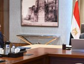 رئيس الوزراء يستعرض مع وزير البترول رؤية العمل خلال المرحلة المقبلة