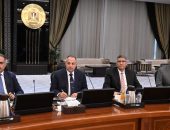 في أول اجتماع لمجلس المحافظين: رئيس الوزراء : لا نريد أيادي مرتعشة فمهمتنا خدمة الوطن وأبنائه