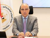 الدكتور سويلم يتابع الموقف المائى خلال فترة أقصى الإحتياجات  المائية