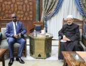 سفير رواندا يطلب من الإمام الأكبر إنشاء معاهد أزهرية في رواندا وزيادة المنح الدراسية لمسلمي رواندا