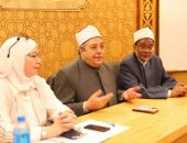 رئيس قطاع المعاهد الأزهرية يلتقي بمديري إدارات رعاية الطلاب بالمناطق الأزهرية.