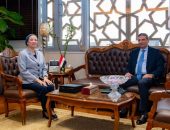 في اطار سلسلة الاجتماعات التنسيقية لوزيرة البيئة للاستعداد لمواجهة موسم نوبات تلوث الهواء الحادة