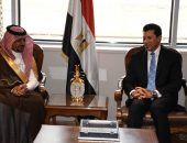 وزير الشباب والرياضة يبحث مع مجموعة جسر الإستثمار القابضة السعودية مبادرات التعاون فى مجال تشغيل وتدريب الشباب