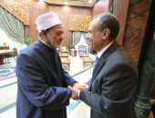 شيخ الأزهر يستقبل وزير الخارجية المصري للتهنئة بنجاح جولة فضيلته إلى جنوب شرق آسيا
