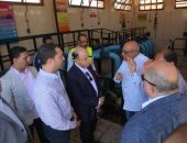 محافظ كفر الشيخ يتفقد محطة مياه شرب الشمالية بمطوبس.. بطاقة إنتاجية  360 لتر/ث .. مؤكدًا علي جودة المياه المنتجة