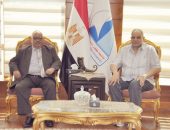رئيس جامعة كفر الشيخ يستقبل مستشار وزير المالية لشئون برامج الموازنة