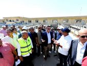 وزير الإسكان يتفقد سير العمل بمحطة مياه الشرب وتوسعاتها بمدينة الشيخ زايد بطاقة إجمالية  575 ألف م3 يومياً