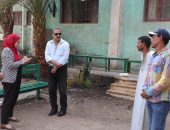 وزير العمل يُعلن  بدء إختبارات المُتقدمين على مهنة “نجار مُسلح” للعمل في الإمارات