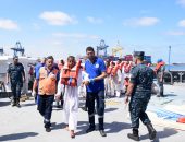 القوات البحرية تنجح فى إنقاذ مركب هجرة غير شرعية على متنها (31) فرد بعد تعرضها لعطل فنى …
