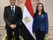 وزيرة التضامن الاجتماعي ووزير العمل يبحثان ملف العمالة غير المنتظمة