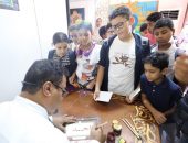 رئيس الإدارة المركزية لرعاية الطلاب، ورئيس الإدارة المركزية لمنطقة الإسكندرية الأزهرية يزوران جناح قطاع المعاهد الأزهرية بمعرض الكتاب بالإسكندرية.