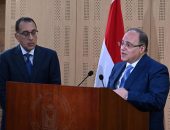 رئيس هيئة الدواء يستعرض جهود الدولة لمتابعة توافر الأدوية وضبط سوق الدواء