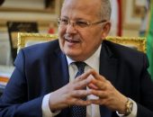 رئيس جامعة القاهرة يقرر مكافأة تميز وجهود غير عادية للعاملين والهيئة المعاونة وأعضاء هيئة التدريس