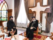 قداسة البابا يستقبل نيافة الأنبا بيسنتي