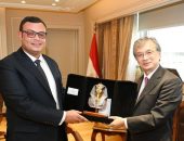 وزير الإسكان يبحث مع السفير الياباني بالقاهرة تعزيز التعاون فى مجال التشييد والبناء.. وجذب المزيد من الاستثمارات الأجنبية