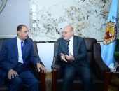 في زيارته الاولى لها ..محافظ الإقليم  يشهد فعاليات مجلس جامعة سوهاج مؤكداً علي انها  الشريك الأساسي لجهود التنمية بالمحافظة