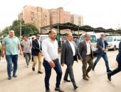 لمتابعة إلتزام السائقين بتعريفة الركوب الجديدة .محافظ الشرقية  يتفقد مواقف سيارات الأجرة العمومية بمركزي ههيا والزقازيق