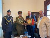 مركز شاف” يستقبل وفد أكاديمية الدراسات الاستراتيجية والدفاعية بوزارة الدفاع العمانية لتعزيز التعاون المشترك