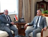 وزير التموين والتجارة الداخلية، يستقبل رئيس الهيئة العامة للرقابة المالية ويبحثان آليات تنشيط البورصة السلعية لتعزيز دورها في النشاط الاقتصادي.