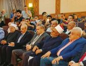 رئيس جامعة الأزهر يكرم  الطلاب المشاركين في الدورة التدريبية حول «توليد فكرة مشروع وتسويقه إلكترونيا»