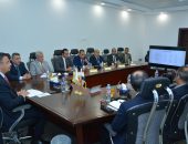 وزير التموين والتجارة الداخلية يجتمع مع ممثلي الشركة المنفذة لمشروع تكويد الذهب بالليزر بالتعاون مع مصلحة دمغ المصوغات والموازين.