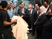 نائب رئيس مجلس الوزراء للتنمية الصناعية وزير الصناعة والنقل يتفقد مدينة الجلود بالروبيكي ومصنعين متخصصين في الصناعات الدوائية والغذائية بالمنطقة الصناعية بمدينة بدر
