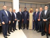 السفير المصري يلتقي مع رئيس وزراء السنغال بصحبة وفد من رجال الأعمال