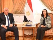وزيرة التضامن الاجتماعي تستقبل محافظ الوادي الجديد.. ويبحثان تعزيز  أوجه التعاون
