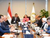 وزيرا الإسكان والبيئة يبحثان عدداً من ملفات العمل المشترك بين الوزارتين