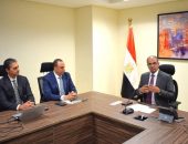 نائب وزير الإسكان يلتقي مسئولي شركة ” سيمنز ” العالمية لدراسة فرص التعاون في استخدام الأنظمة والحلول الذكية لتقديم الخدمات بالمدن الجديدة