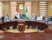 لتطوير منظومة النظافة وتحسين الخدمة ..  محافظ الشرقية  يعقد إجتماعاً مع الرئيس التنفيذي لجهاز تنظيم إدارة المخلفات بوزارة البيئة