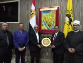 محافظ شمال سيناء يشيد بجهود الأزهر الشريف ويخصص قطعة أرض لإنشاء فرع للجامعة خدمة لأبناء المحافظة