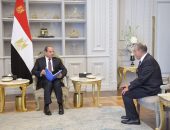 الرئيس السيسي يطلع على أهم ملامح التقرير التنفيذي الثاني للاستراتيجية الوطنية لحقوق الإنسان.