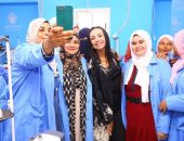 وزيرا التضامن الاجتماعي والعمل ومحافظ الغربية ورئيس الأمانة الفنية للتحالف الوطني للعمل الأهلي التنموي ورئيس صناع الخير يفتتحون مركز استدامة للحرف التراثية والمشغولات اليدوية بقرية حنون بـ«زفتى»