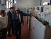 وزير الكهرباء والطاقة المتجددة يواصل جولاته الميدانية… ويتفقد هندسة كهرباء مارينا  التابعة لشركة البحيرة لتوزيع الكهرباء بمحافظة مرسى مطروح