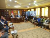 محافظ كفرالشيخ يناقش عدد من الملفات ومشاكل الدوائر مع أعضاء مجلسي النواب والشيوخ .. تحسين خدمات المواطنين أولي أولوياتي