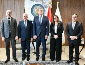 أكد المهندس كريم بدوي وزير البترول والثروة المعدنية أهمية الدور الذي يقوم به مجلس النواب المصري ولجانه النوعية المتخصصة لا سيما لجنة الطاقة والبيئة في مختلف الملفات والموضوعات الهامة المتعلقة بصناعة البترول والغاز والبتروكيماويات